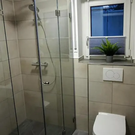 Neue 2-zimmerwohnung In Hochdorf 아파트 *